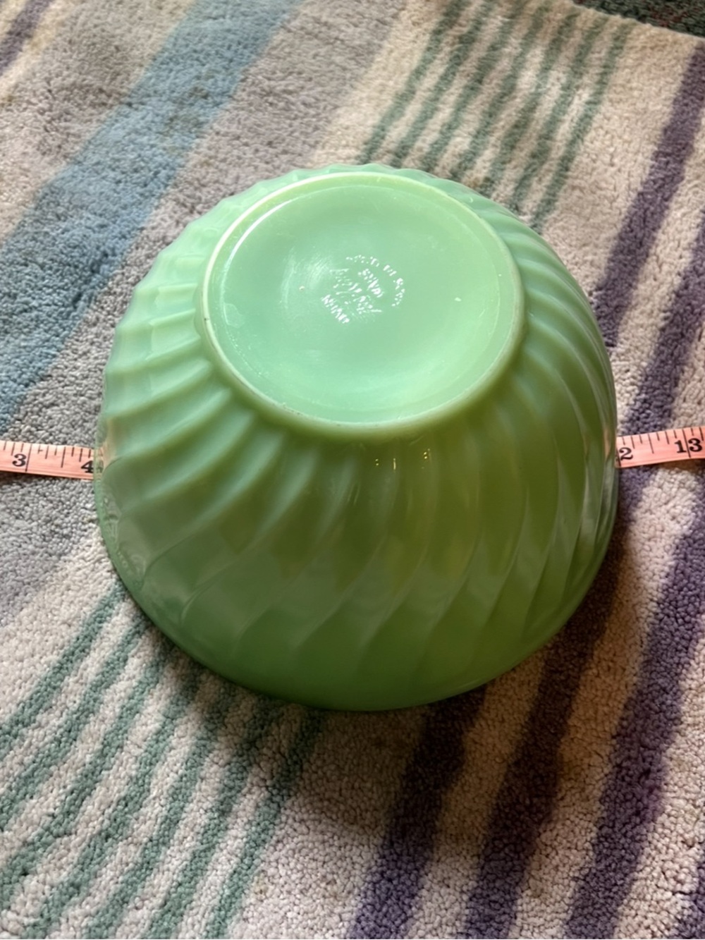 VINTAGE FIRE KING JADEITE SWIRL MIXING BOWL - Picture 6 of 7